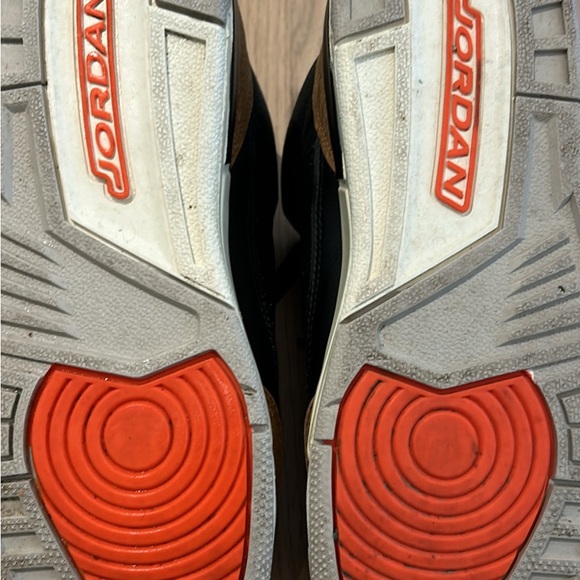 Youth Jordan 3 Retro Mid Desert Elephant - Picture 5 of 6